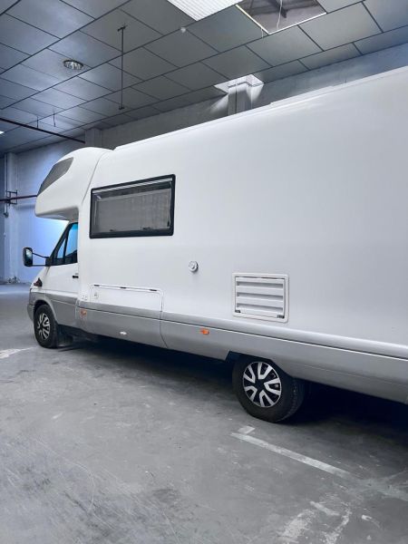 En venta Laika KREOS 3004 Blanco 2000 Navarra foto 2