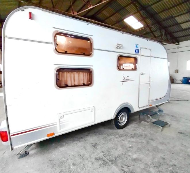 En venta Sunroller Jazz 48tk Blanco 2006 Cáceres foto 2