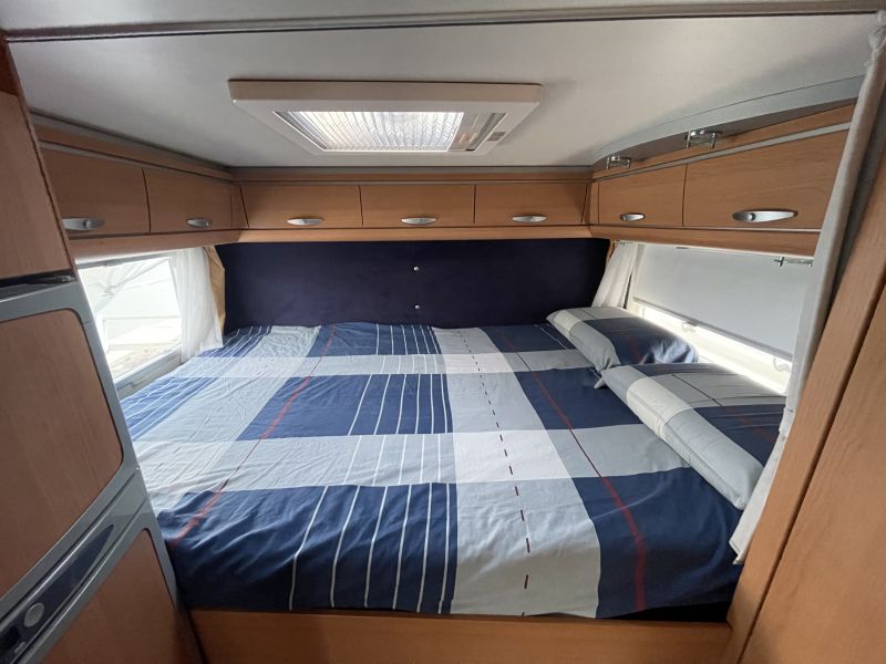 En venta Knaus Sun Ti R06 150cv Verde 2009 Barcelona foto 10