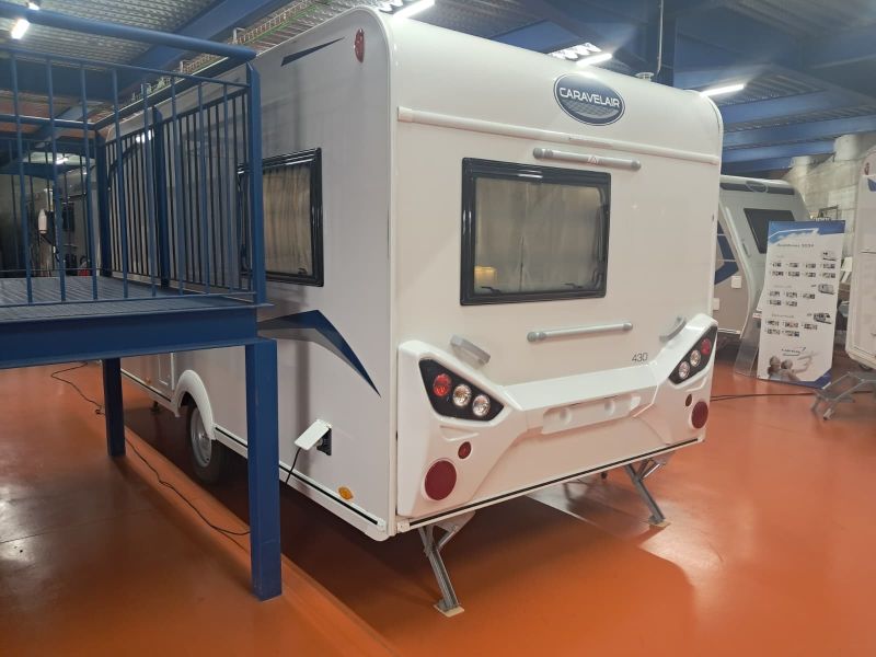 En venta Caravelair  Caravelair Alba STYLE 430 Family Blanco 2025 Barcelona foto 3