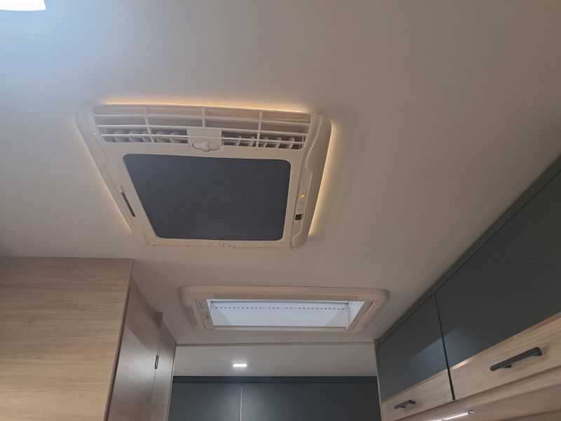 En venta Caravelair  Caravelair Alba STYLE 430 Family Blanco 2025 Barcelona foto 19