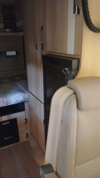 En venta Dreamer Camper Van Xl Gris 2024 Tarragona foto 5