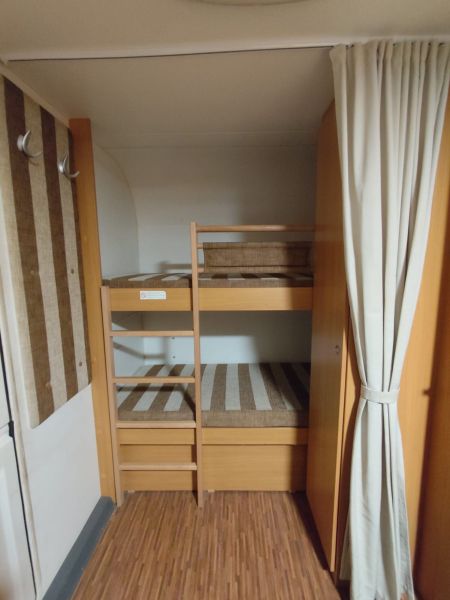 En venta Bürstner 480TK (Tipo 390A) Blanco 2010 Guipúzcoa foto 9