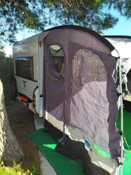 En venta Knaus Sport 450 KU 2005 Blanco 2005 Granada foto 7