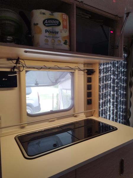 En venta Adria Aviva 400dk Blanco 2023 Barcelona foto 10