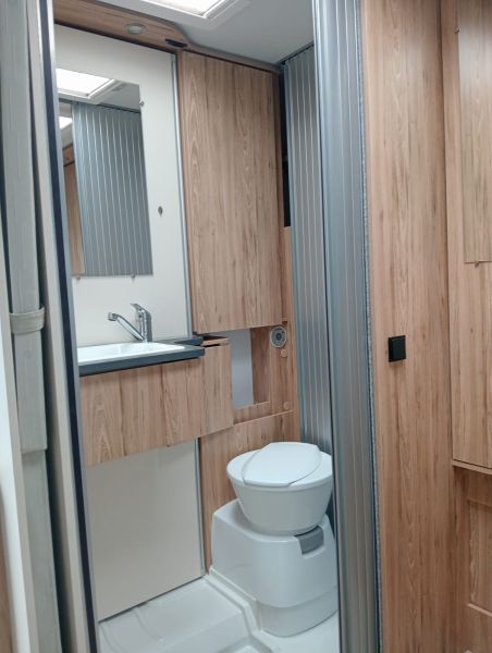 En venta Bavaria-Camp T626D Blanco 2021 Guipúzcoa foto 6