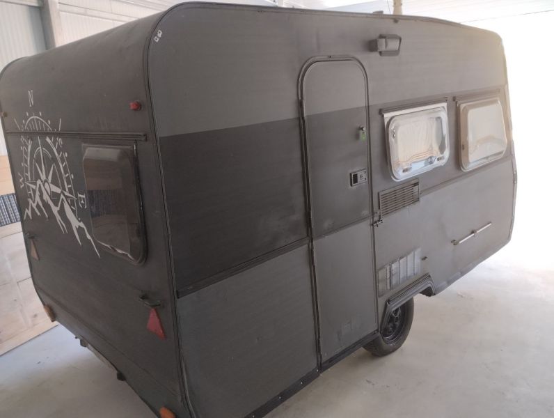 En venta Moncayo Versalles 375 Gris 1990 Almería foto 3