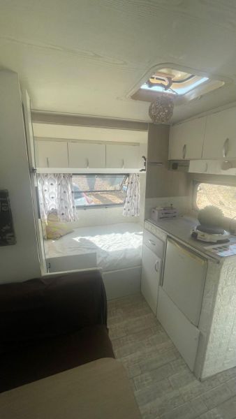 En venta Moncayo Versalles 375 Gris 1990 Almería foto 4