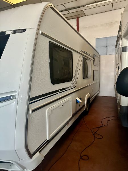 En venta Fendt Bianco Activ 560 SKM Blanco 2023 Sevilla foto 3