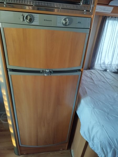 En venta Hymer / Eriba / Hymercar B654 Blanco 2005 Málaga foto 3