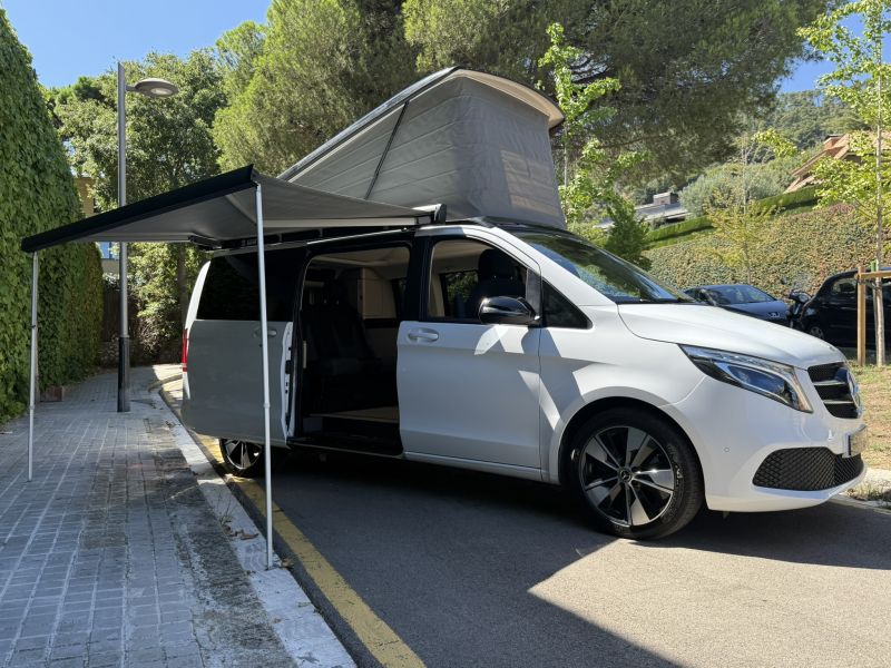 En venta Mercedes-Benz Clase V 250d Marco Polo Blanco 2023 Barcelona foto 2