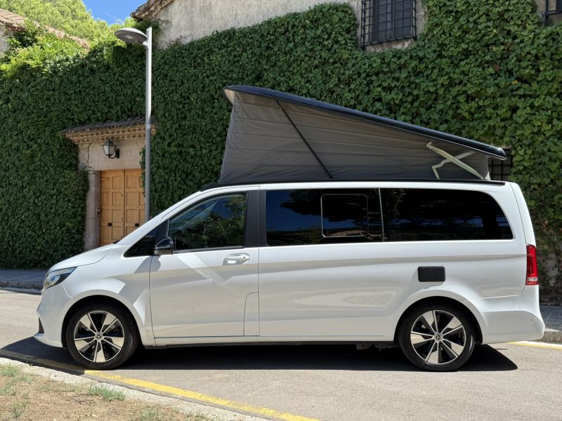 En venta Mercedes-Benz Clase V 250d Marco Polo Blanco 2023 Barcelona foto 7