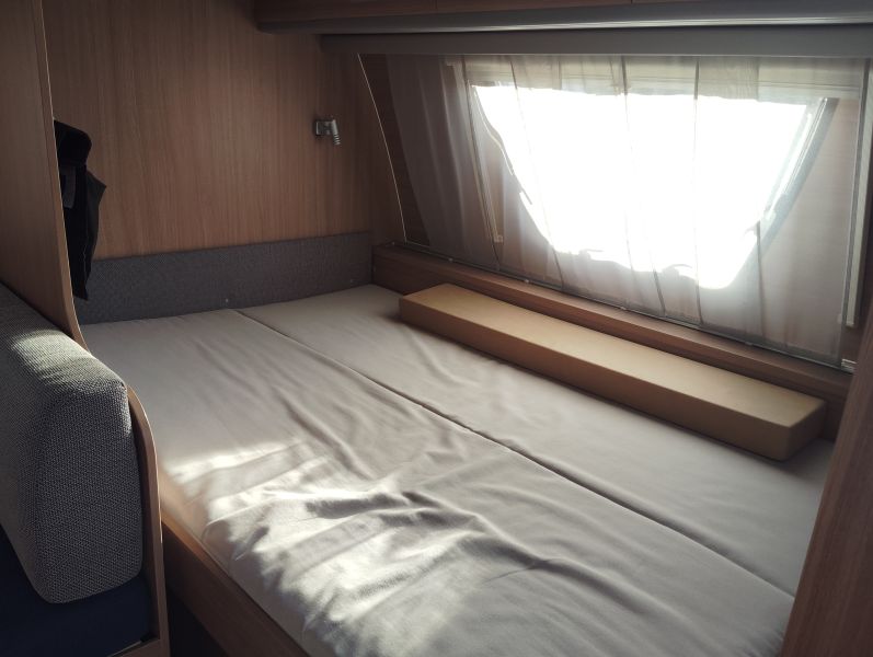 En venta Adria Aviva 495XL Blanco 2016 Sevilla foto 7