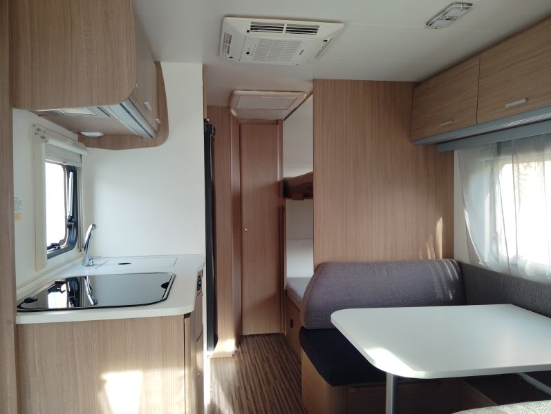 En venta Adria Aviva 495XL Blanco 2016 Sevilla foto 10