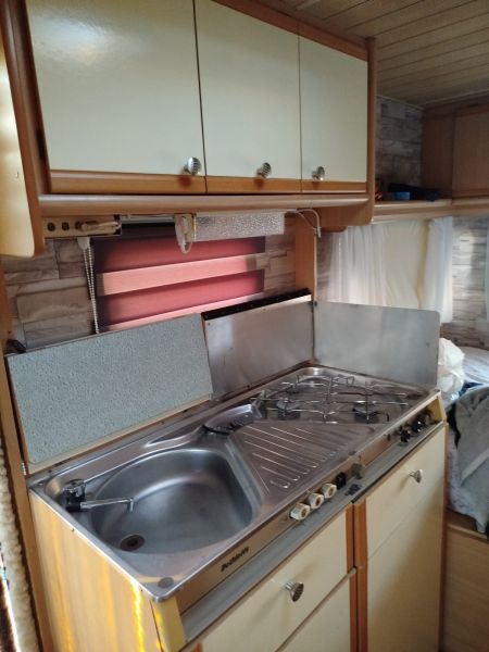 En venta Dethleffs Camper  Beige 1989 Sevilla foto 3