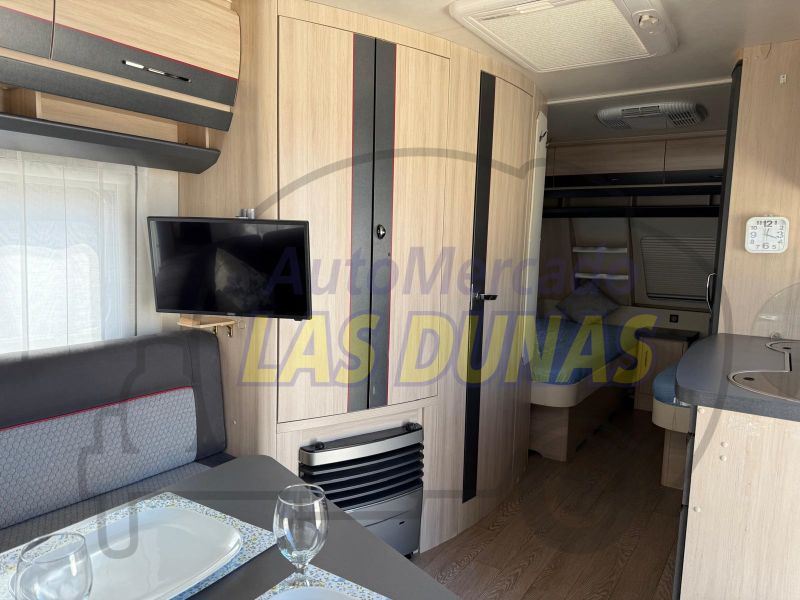 En venta Hobby de luxe Edition 495 Blanco 2017 Alicante foto 9