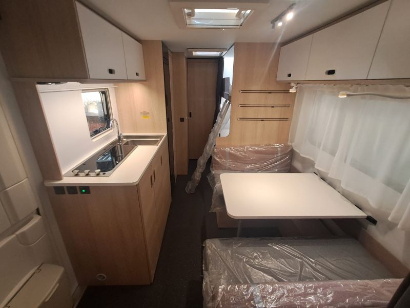 En venta Adria Adria Aviva 522 PT Aire Acondicionado Blanco 2025 Barcelona foto 9