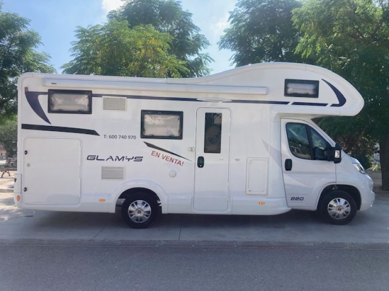 En venta McLouis GLAMYS 220 Blanco 2023 Barcelona foto 1