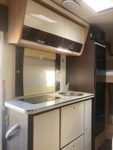 En venta McLouis GLAMYS 220 Blanco 2023 Barcelona foto 7