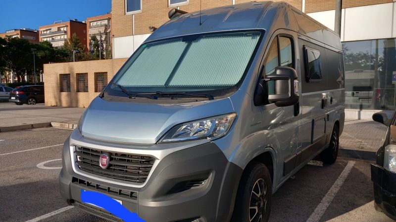En venta Westfalia AMUNDSEN 130  cv Azul 2017 Barcelona foto 4