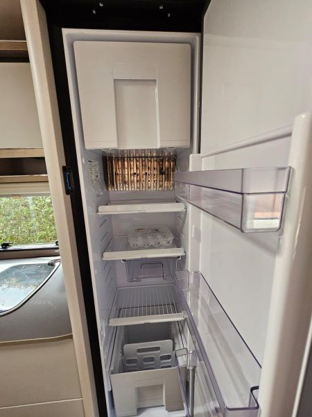 En venta Bürstner Premio Plus 440tk Blanco 2023 Guipúzcoa foto 15
