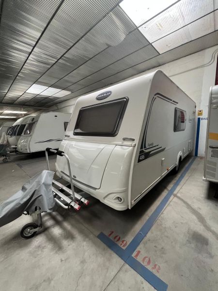 En venta Caravelair Family 486 Blanco 2018 Valladolid foto 3