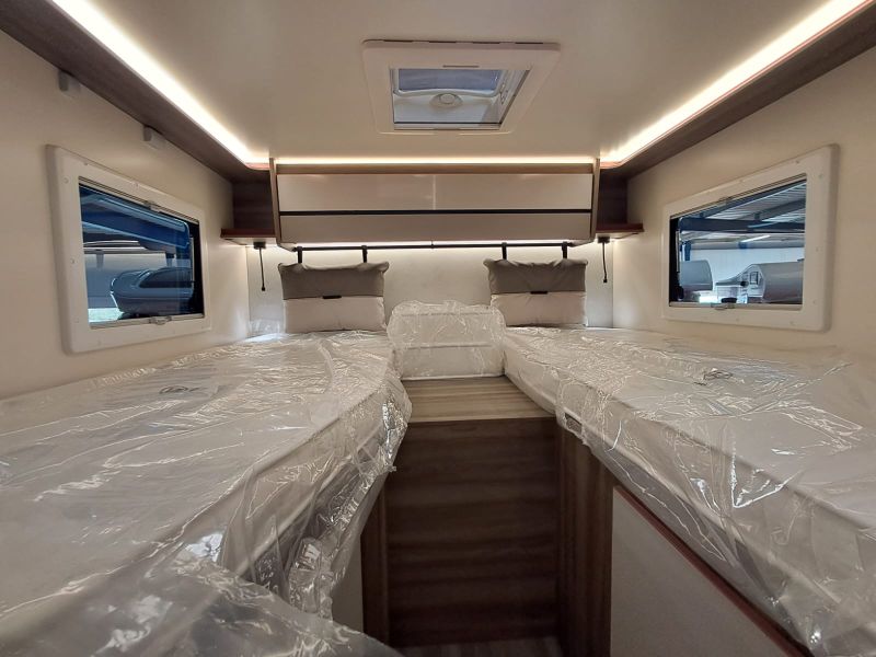 En venta Roller Team Roller Team Ford Fronos Fit 281 TL Selekt Open Air 165 CV 2026 Blanco 2026 Barcelona foto 15