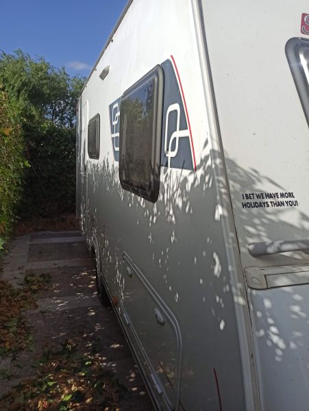 En venta Sterckeman STARLETT 470 PE KID´S Blanco 2018 Madrid foto 2