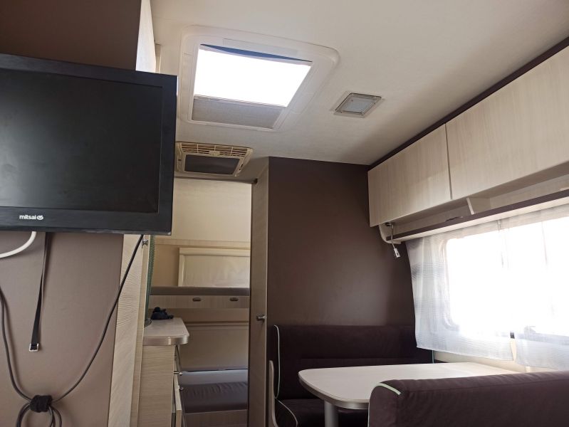 En venta Sterckeman STARLETT 470 PE KID´S Blanco 2018 Madrid foto 9