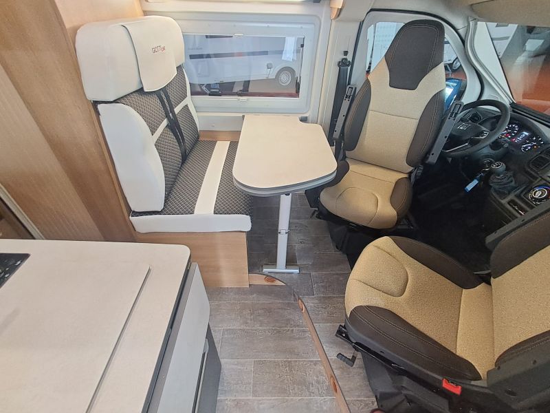 En venta Giotti LineGlobecar Giottiline Giottivan 54T Privilege Sport Edition 140 cv Grigio Lanzarote 2026 Gris 2026 Barcelona foto 10