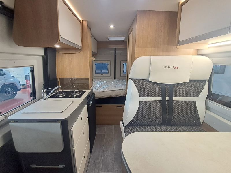 En venta Giotti LineGlobecar Giottiline Giottivan 54T Privilege Sport Edition 140 cv Grigio Lanzarote 2026 Gris 2026 Barcelona foto 13