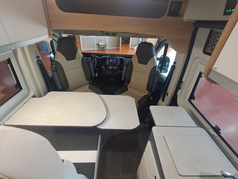 En venta Giotti LineGlobecar Giottiline Giottivan 54T Privilege Sport Edition 140 cv Grigio Lanzarote 2026 Gris 2026 Barcelona foto 15
