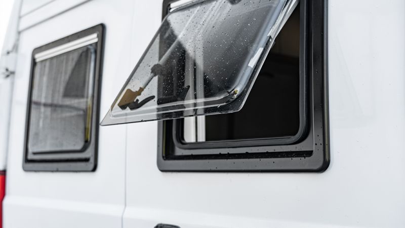 En venta Fiat Ducato L2H2 Blanco 2023 Sevilla foto 56