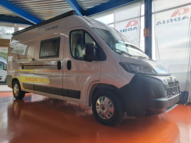 En venta Giotti LineGlobecar Giottiline Giottivan Peugeot Boxer 60 By 60 Be Young 120 Limited Edition Blanco 2026 Barcelona foto 1