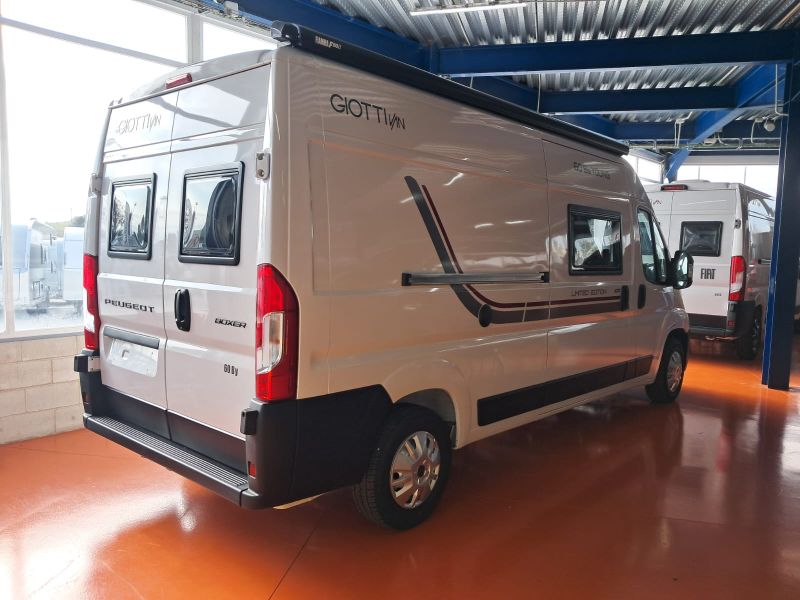 En venta Giotti LineGlobecar Giottiline Giottivan Peugeot Boxer 60 By 60 Be Young 120 Limited Edition Blanco 2026 Barcelona foto 2