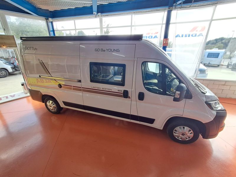 En venta Giotti LineGlobecar Giottiline Giottivan Peugeot Boxer 60 By 60 Be Young 120 Limited Edition Blanco 2026 Barcelona foto 4