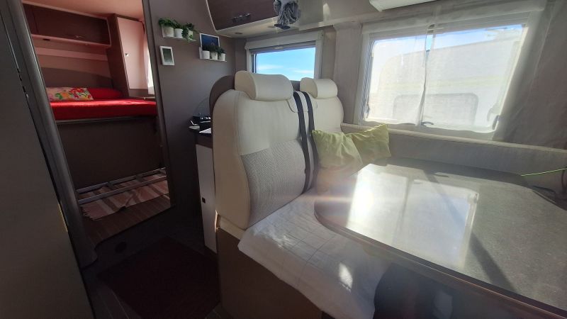 En venta Etrusco T7400QB Blanco 2019 Huelva foto 6