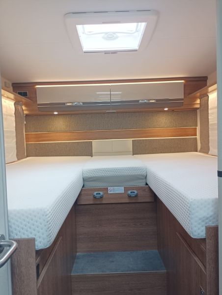 En venta Dethleffs Trend T 7057 EB Blanco 2022 Navarra foto 4