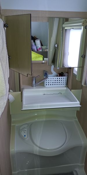 En venta Adria Adora 613PK Blanco 2019 Alicante foto 14