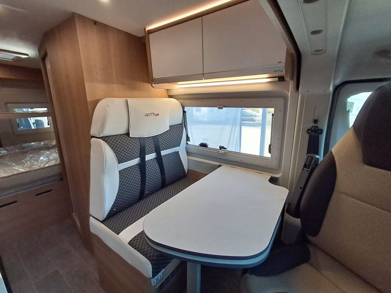 En venta Giotti LineGlobecar Giottiline Giottivan 60 B 140 Privilege Sport Edition Blanco 2026 Barcelona foto 10