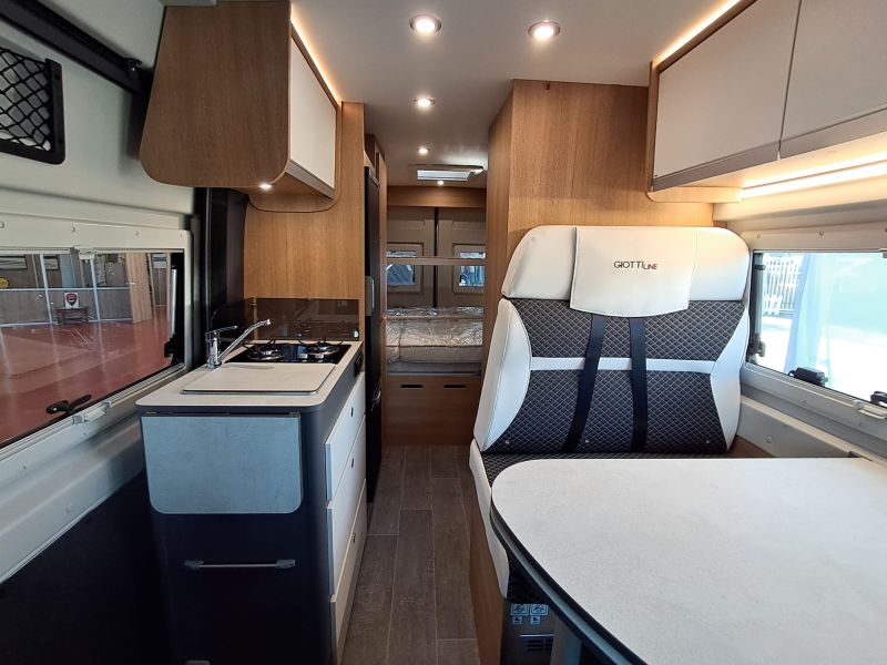 En venta Giotti LineGlobecar Giottiline Giottivan 60 B 140 Privilege Sport Edition Blanco 2026 Barcelona foto 13