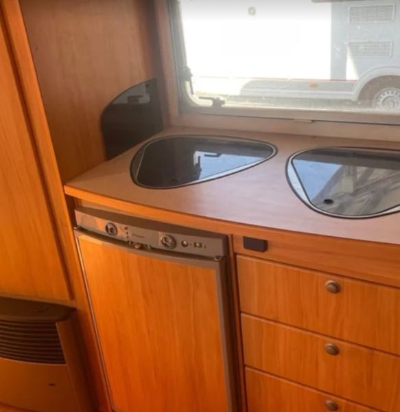 En venta Adria Adora 542pk  Blanco 2007 Tarragona foto 9