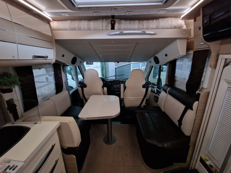 En venta Mobilvetta K Yacht 90 Tecno Line Blanco 2019 Álava foto 7