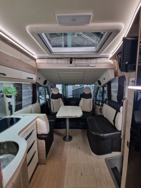 En venta Mobilvetta K Yacht 90 Tecno Line Blanco 2019 Álava foto 16
