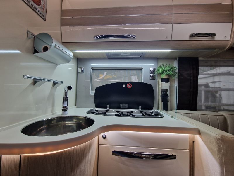 En venta Mobilvetta K Yacht 90 Tecno Line Blanco 2019 Álava foto 17
