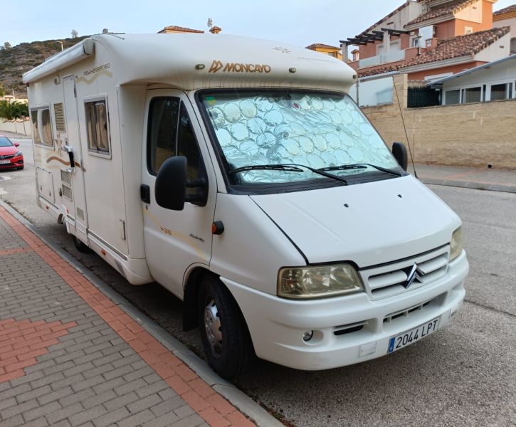 En venta Moncayo Mediterráneo 435 Blanco 2005 Alicante foto 2