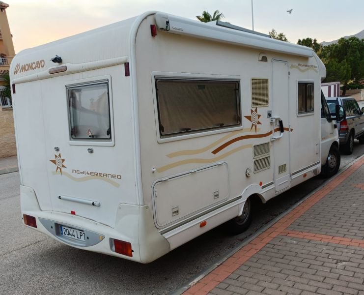 En venta Moncayo Mediterráneo 435 Blanco 2005 Alicante foto 3