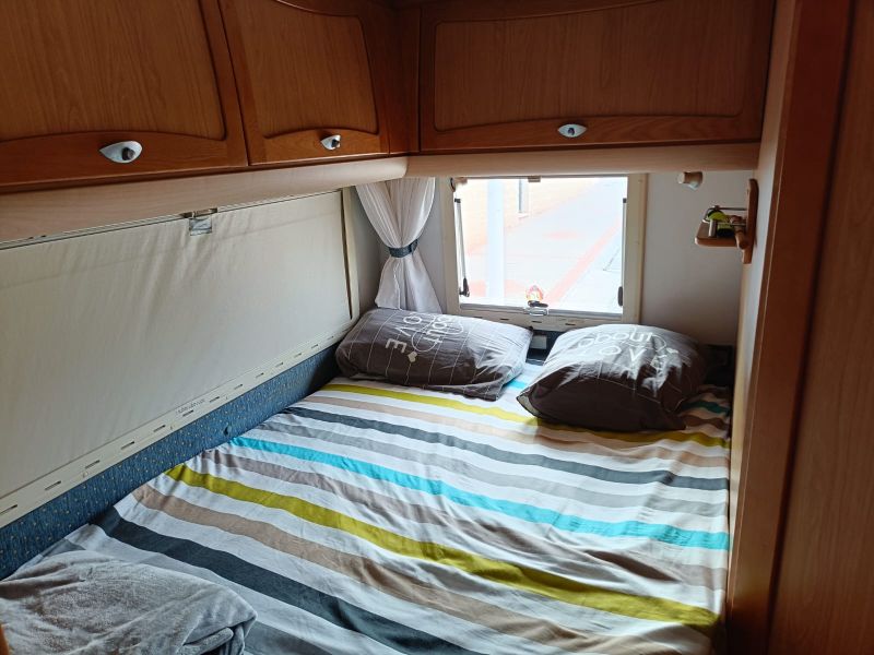 En venta Moncayo Mediterráneo 435 Blanco 2005 Alicante foto 5