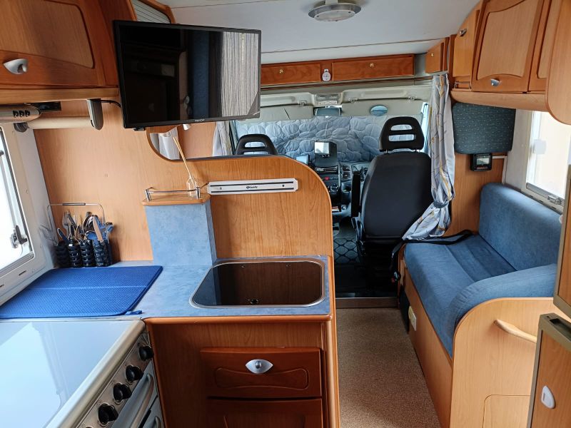 En venta Moncayo Mediterráneo 435 Blanco 2005 Alicante foto 8