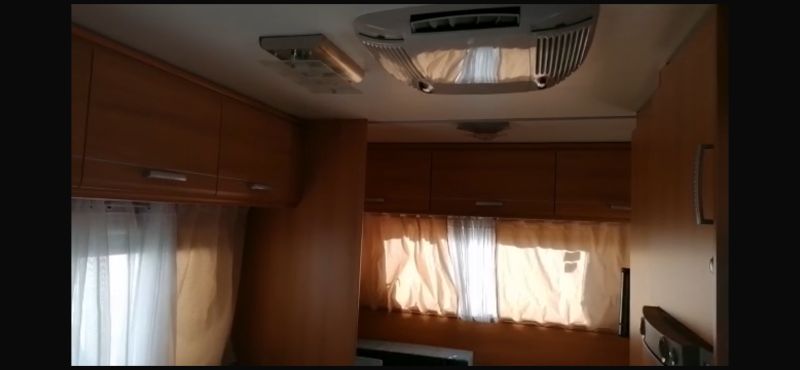 En venta Caravelair 487 luxe Blanco 2011 Cádiz foto 10